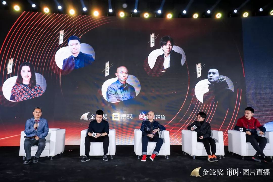 鍗冧汉瑙佽瘉,鍗冧汉瑙佽瘉澶у挅浜戦泦