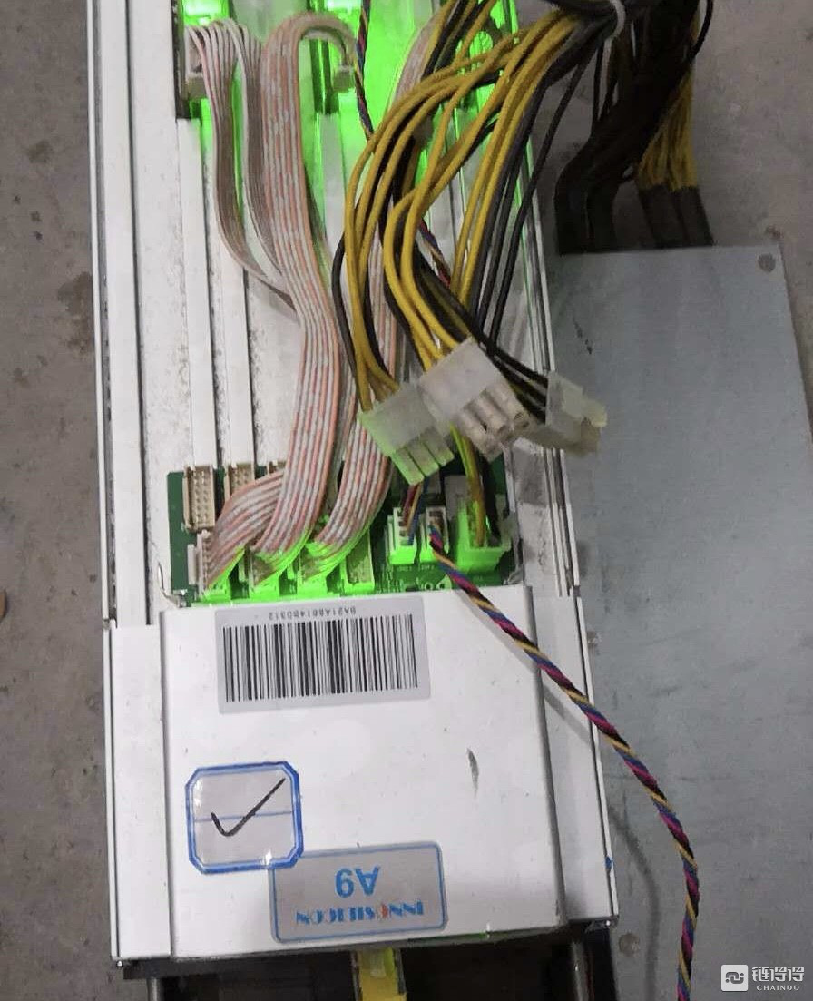 加密货币矿业“大逃杀”，基层“矿工”的年关世相