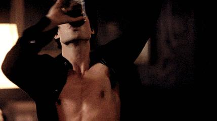 为什么总有人千杯不醉？原来尬酒前也是有大招的呀！让我醉的像条狗，却不帮我解酒……