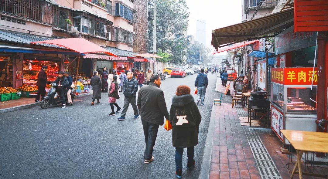 成都风味｜双林的叔叔嬢嬢个个身怀绝技，放下麻将就能开出一家馆子来