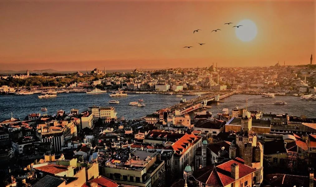 一座城市一部经典书籍,一本书一座城纪实