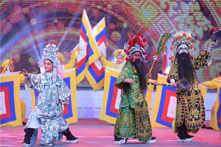 《唱响九州百戏盛典》“有戏安徽”2019全国戏迷春节联欢晚会精彩上演