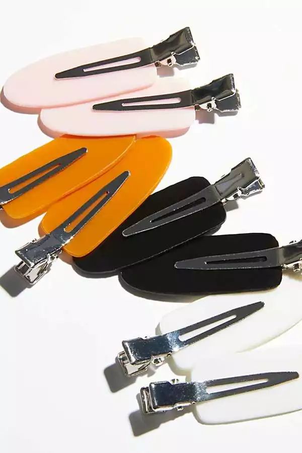 我最近｜不戴Bra都没关系，不戴发夹不能出门……