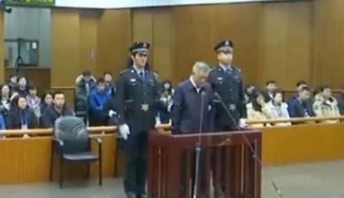 1月24日每天3分钟尽览天下事（春节期间郑州限行规则出炉/*花爆烟竹**郑州各县区全禁）