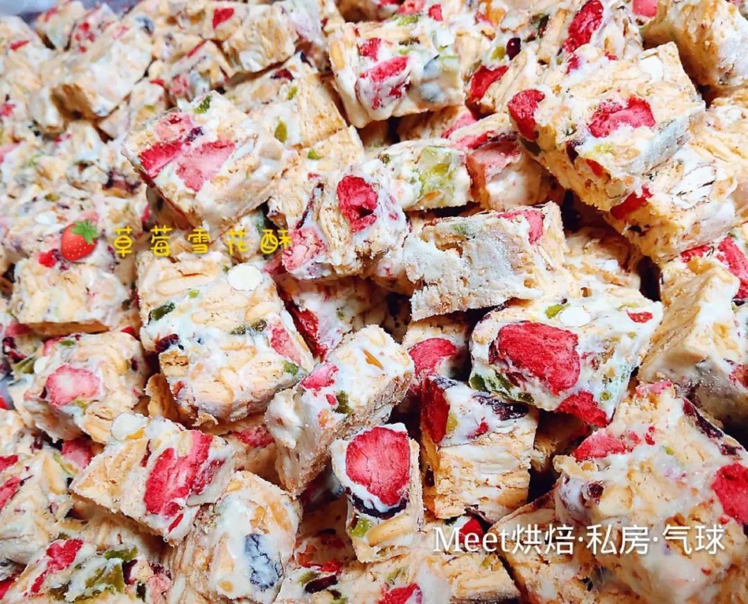 9.9抢120包新年糖果,99抢年货零食大礼包