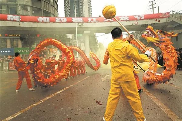 值得收藏!黔龙闹新春,你想了解的贵州正月舞龙超详尽图文介绍