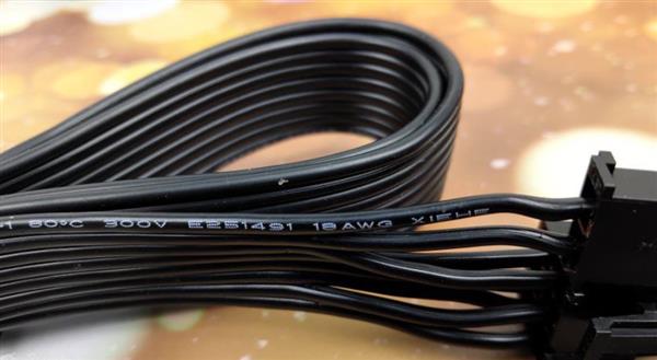 显卡陷阱,显卡隐蔽式供电