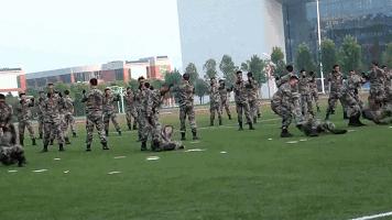 军队搏击视频教学,帅气威武的教官