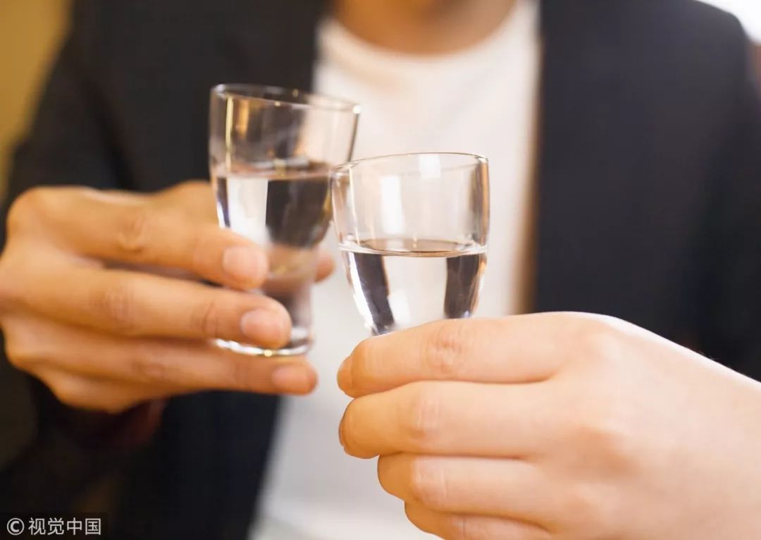 除头孢外饮酒不能吃的药,警惕这10种药绝不能嚼碎服