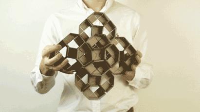 4月的黄昏原文,4月的黄昏