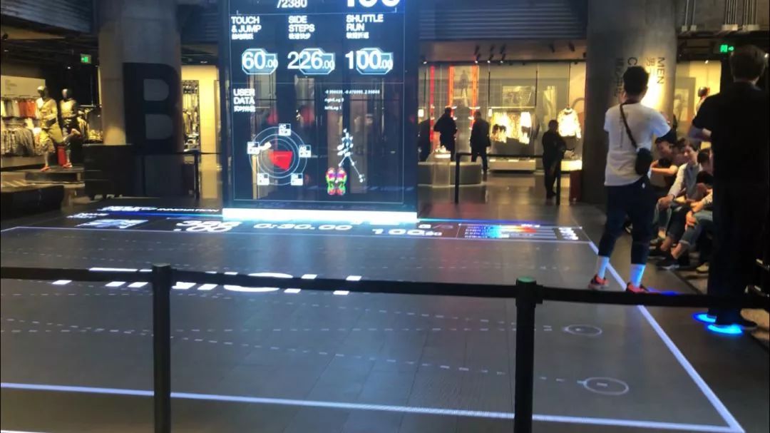 新春回顾｜2018年，你有没有被这些超级旗舰店刷爆朋友圈？