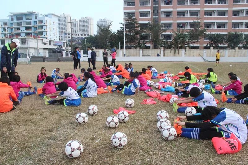 足球青训基地怎么样,足球野球圣地