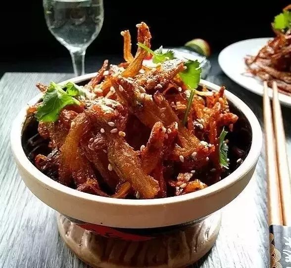 想象不到的人间美味，长江凤尾鱼，以后吃不到啦！