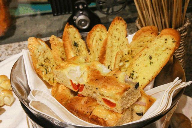 海立泽海鲜自助铁板烧优惠券,九品29元自助小火锅优惠团购