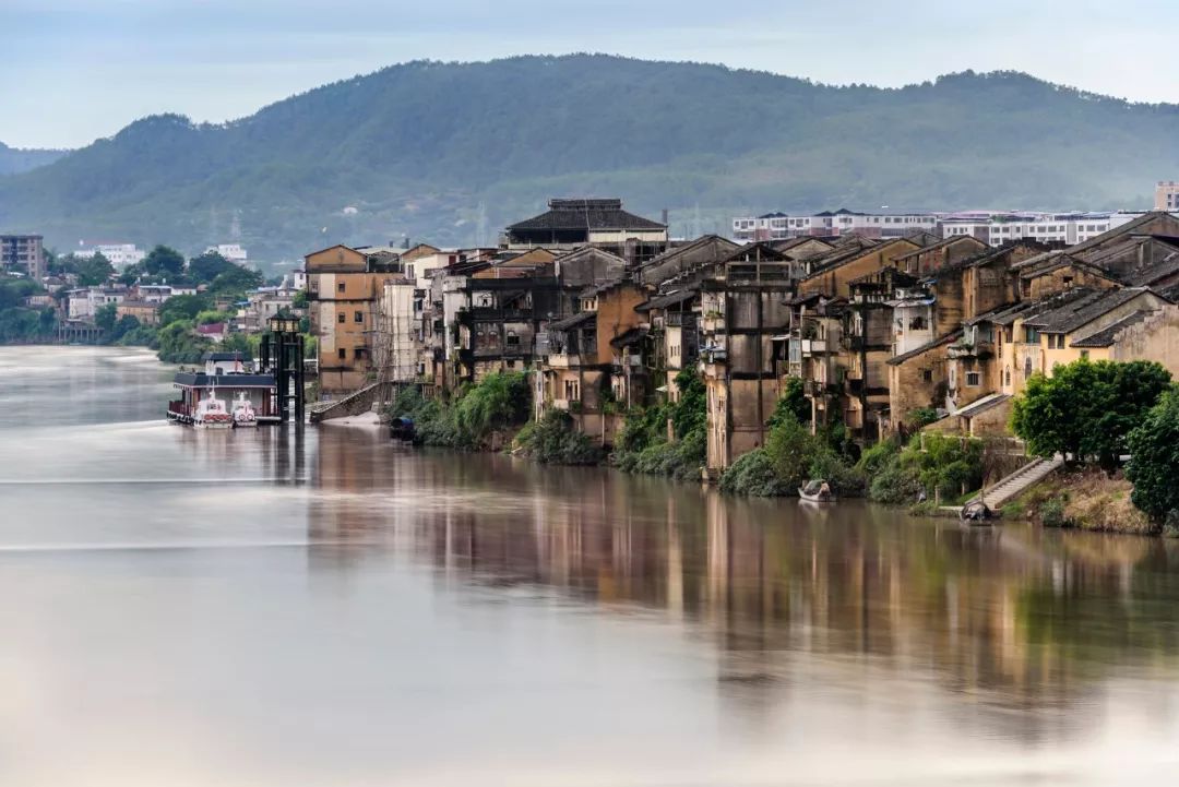 三月适合去哪里的古镇,一日游必去十大古镇
