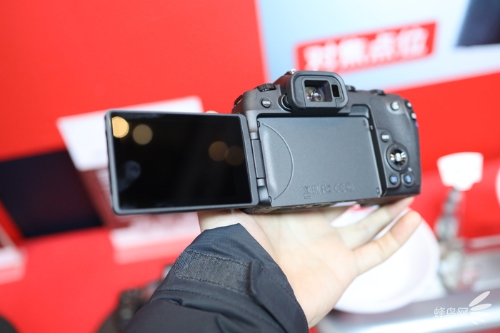 8999元高性价比全幅佳能EOSRP国内正式发布