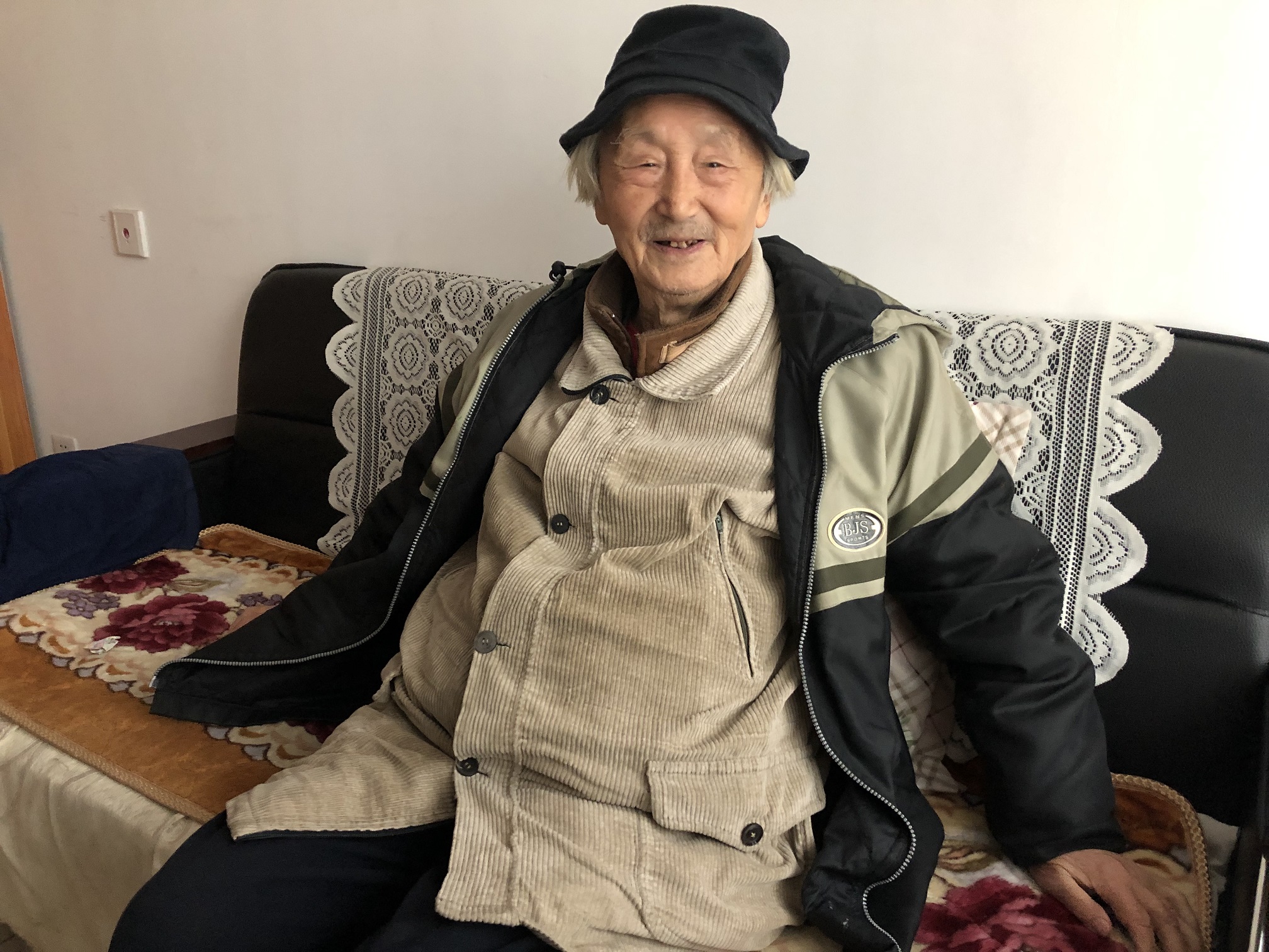 90岁裸模王肃中:我自逍遥,来人勿扰