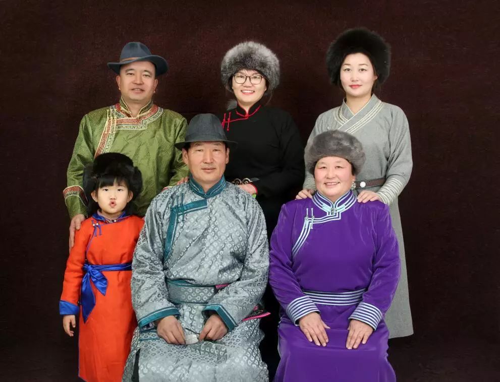 这场颁奖盛典中的“乌审明星”有你认识的吗？