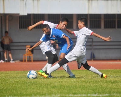 “一带一路·运动德宏”2018至2019年度青少年足球冬训邀请赛圆满落幕