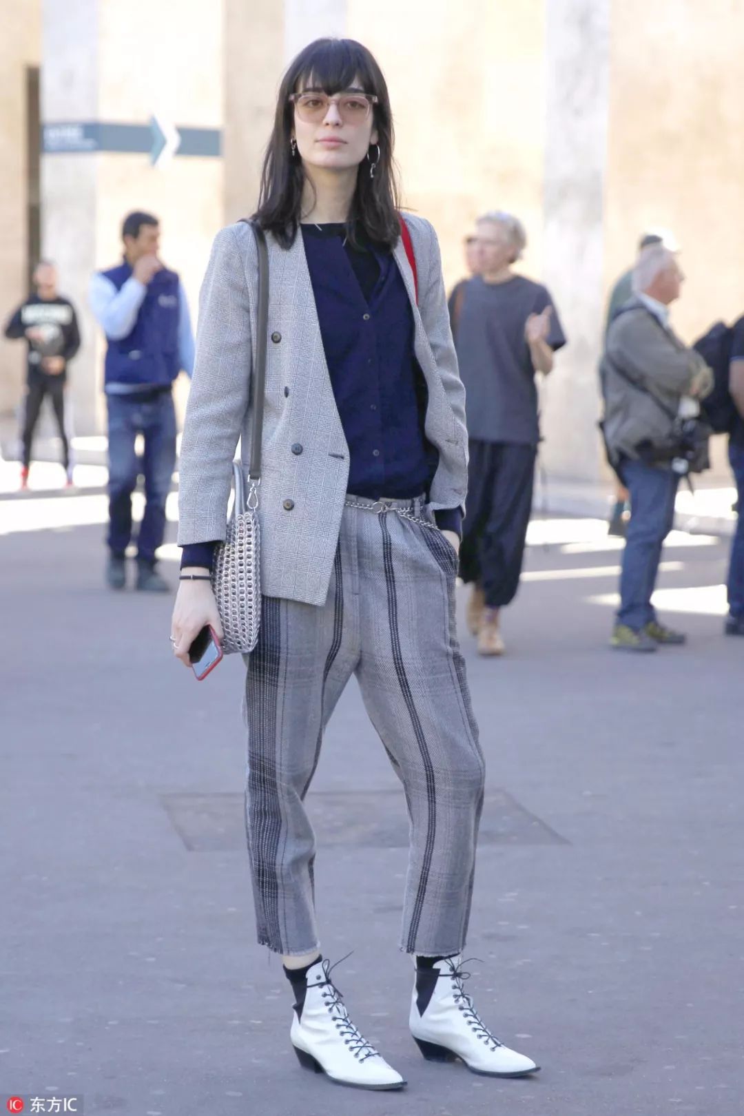 明星穿高级感针织开衫,明星同款街拍针织开衫