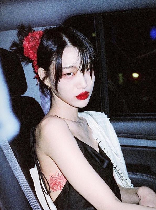 韩国最受争议的超模来了,谁说平胸不性感?