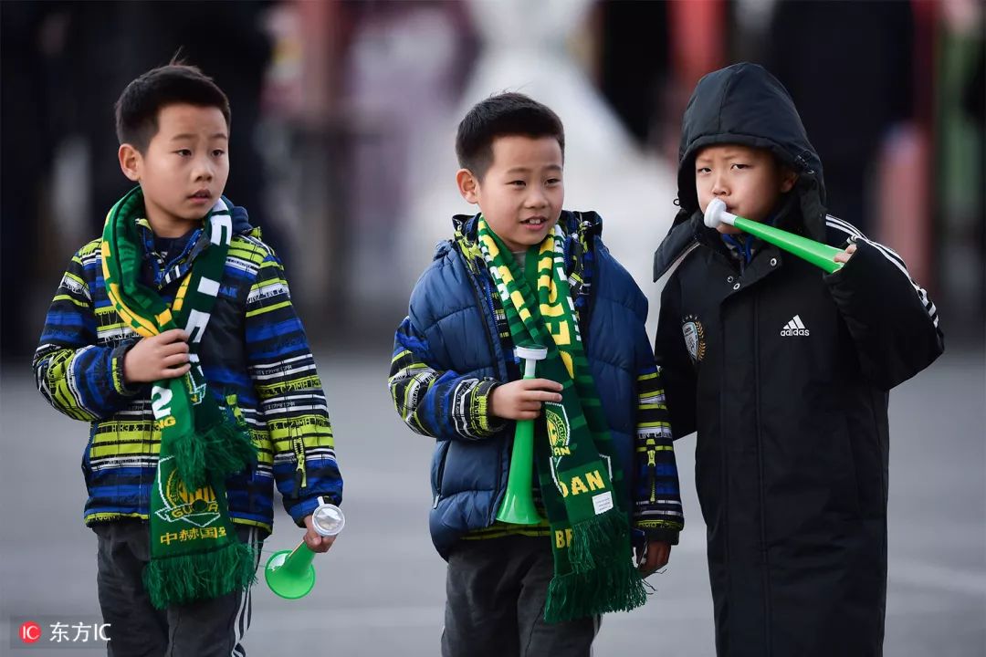 北京国安球迷看武磊进球,北京中赫国安球迷视频