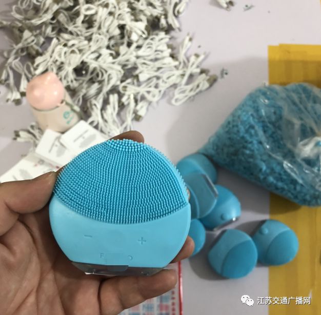 大家觉得哪些假货要抓,警方查出来的假货弄哪里去了