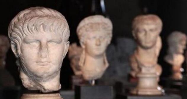 罗马历史上的皇帝尼禄有多血腥残暴？他最后是怎么死的