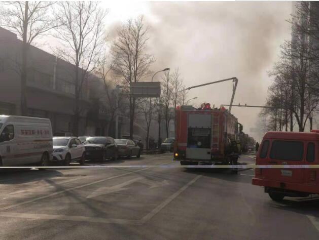 郑州农业路着火,郑州农业南路失火