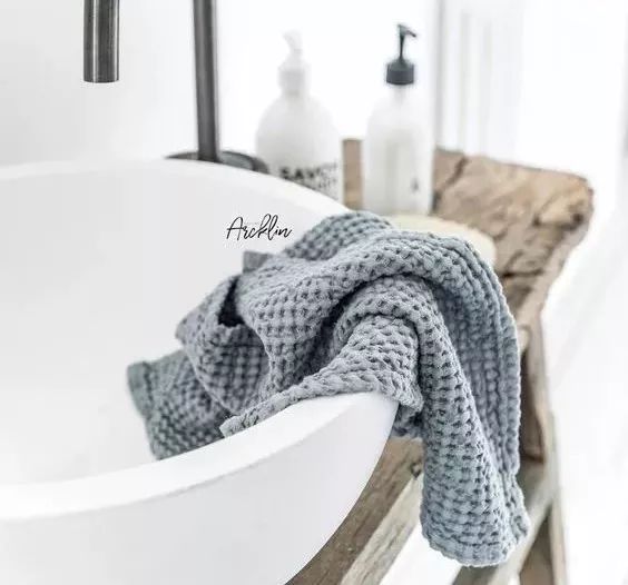 懒人快速去皱纹的方法,一涂一抹轻松解决皱纹