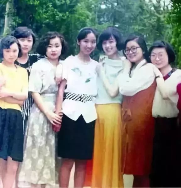 女外交官华春莹怒怼美国,华春莹外交霸气回应