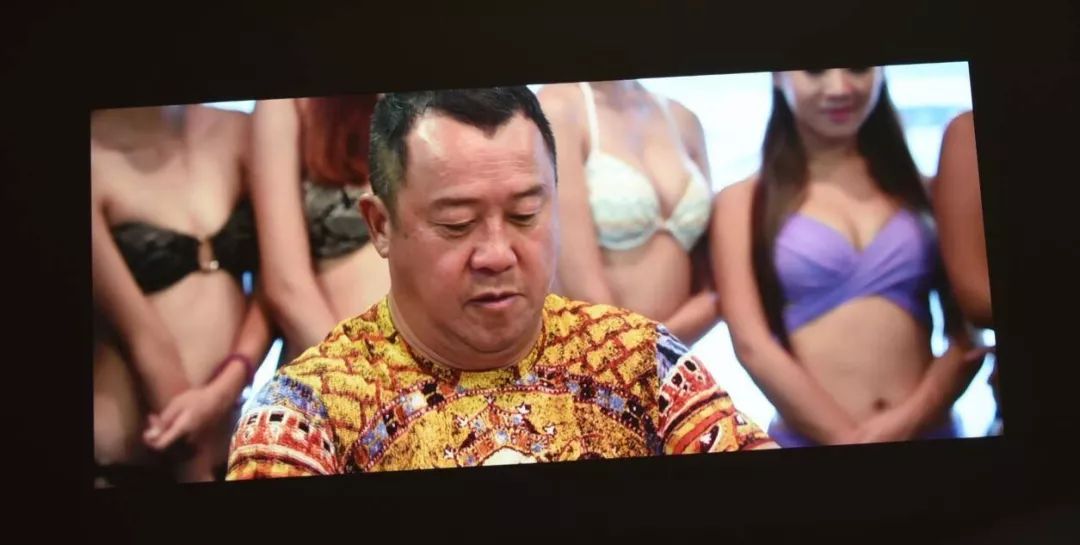 预告：明基新款智能家用色准投影仪，AI智能语音加持，在家打造专业影院在线学习娱乐中心