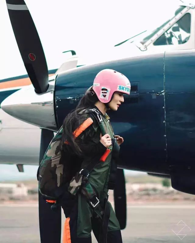 18岁最年轻辣妈照,世界上最年轻的辣妈