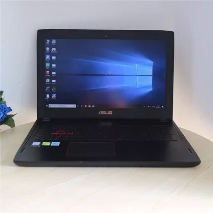 【猪王二手】习武之人最爱：机械键盘+18.5寸大屏游戏本