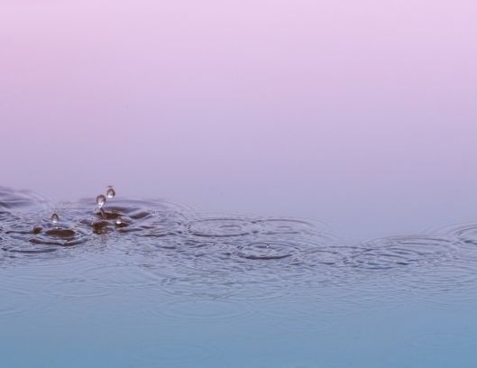 15句惊艳的海子爱情诗，读给恋人听|赠书