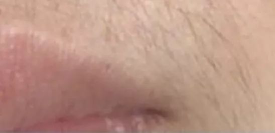 姑娘我看你印堂发黑下一句,姑娘我看你印堂发黑