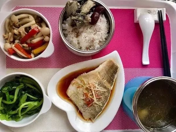 卧底金牌月嫂速成班揭秘考证内幕,月嫂证书含金量排名