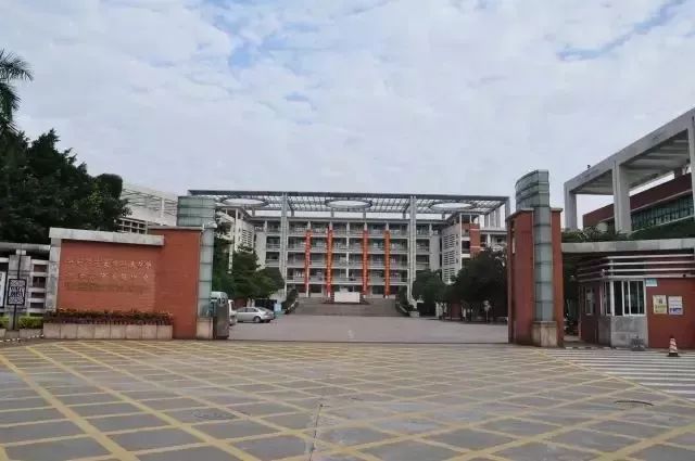 广州民办高中2023招生分数及学费,广州高中公立及民办班学费