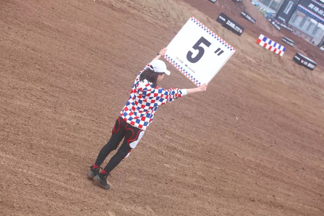 为美酒加点汽油—首届江小白J-SKYMAN越野摩托锦标赛见闻