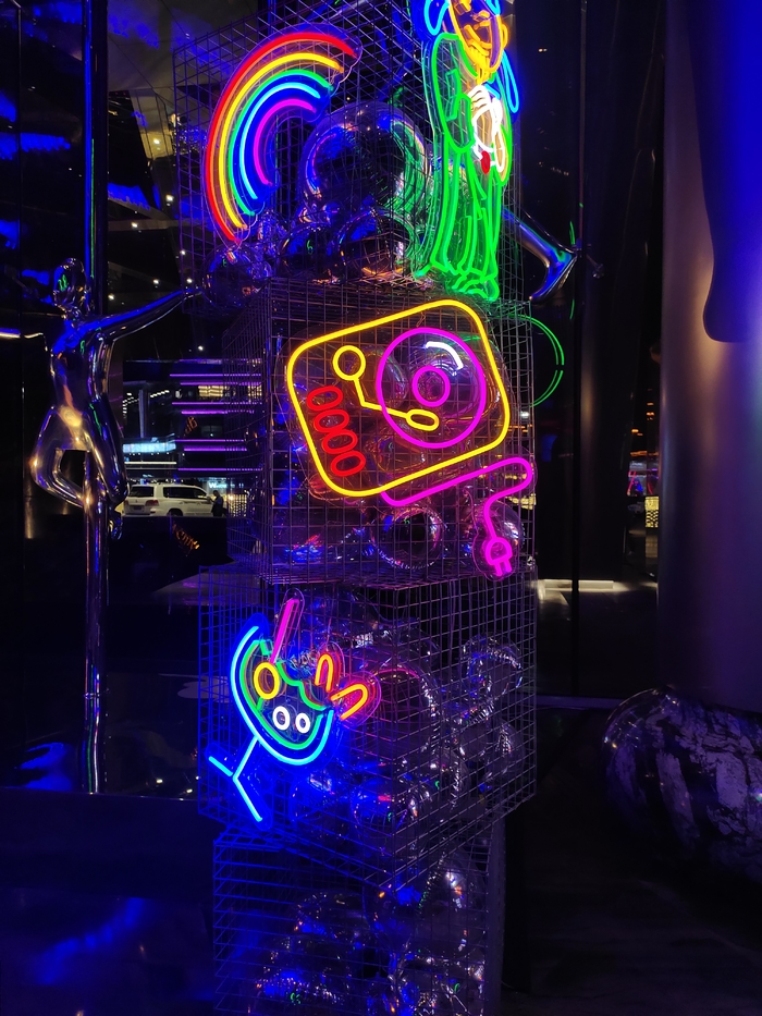 孔雀开屏般的美丽vivox27测评,vivox27采用的是什么屏旗舰版