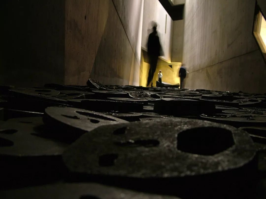 柏林展示身材,柏林很穷吗