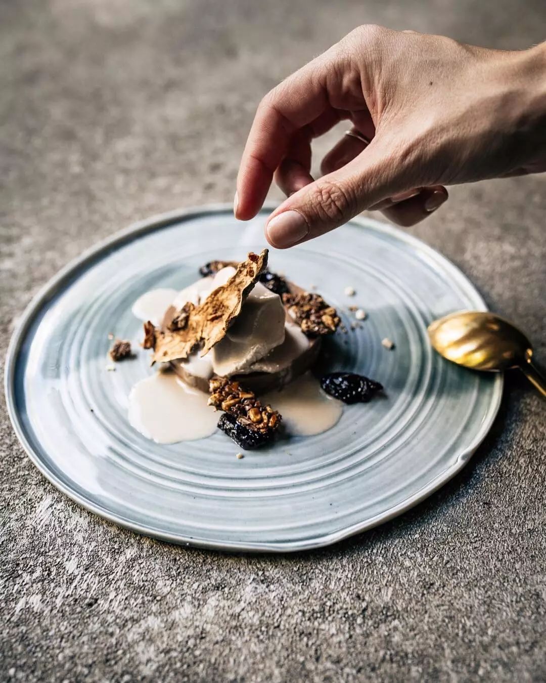 柏林展示身材,柏林很穷吗