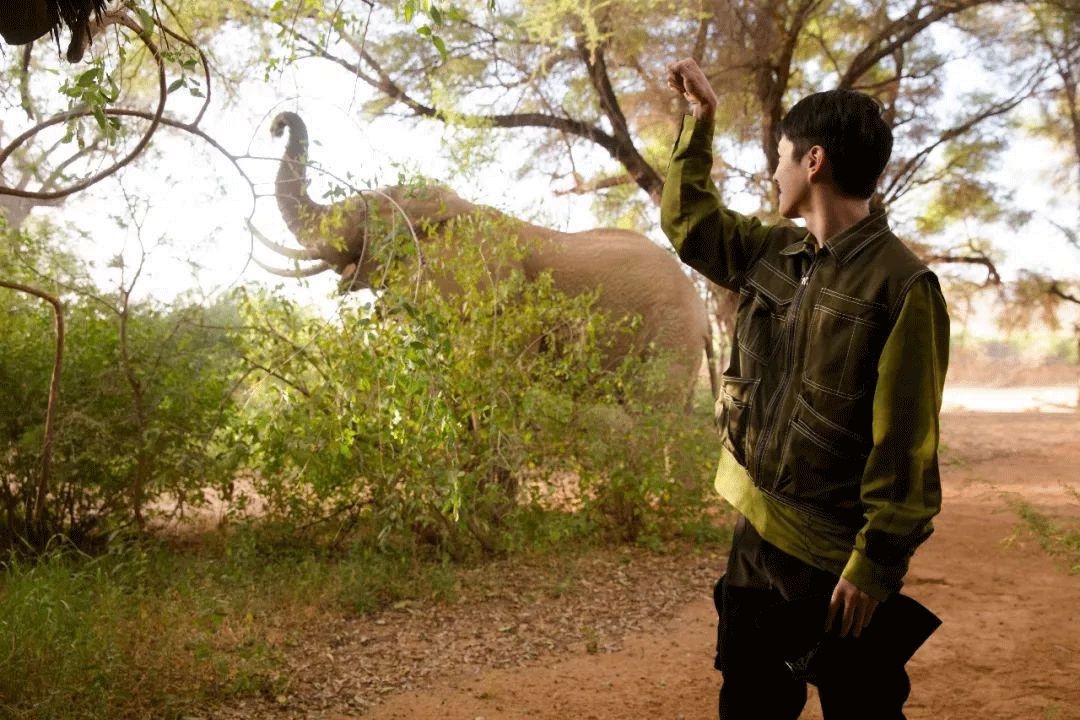 跟刘昊然在非洲过了6天5夜,发现他其实就是个话痨加多动症啊……