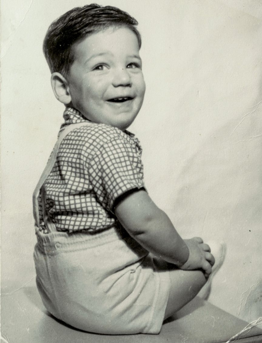 从*血卖**男孩到6000亿商业帝国，他却只想扳倒特朗普？