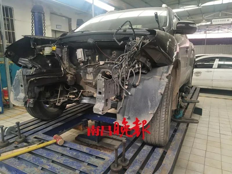吉利汽车被撞报废,吉利车被撞