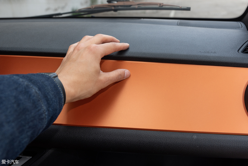 表现出乎意料好开不贵的入门级电动车比亚迪e1