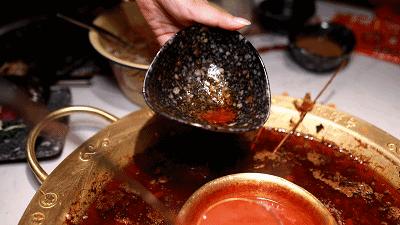 美蛙推荐便宜又好吃,等位两小时火锅