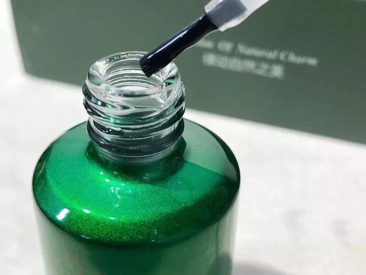 白头黑头到底拔不拔,黑头反反复复如何根治