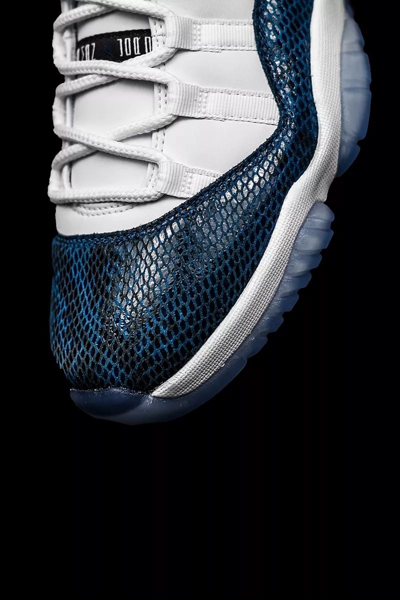 airjordan11low黑红测评,airjordan11lowwhitebred上脚图