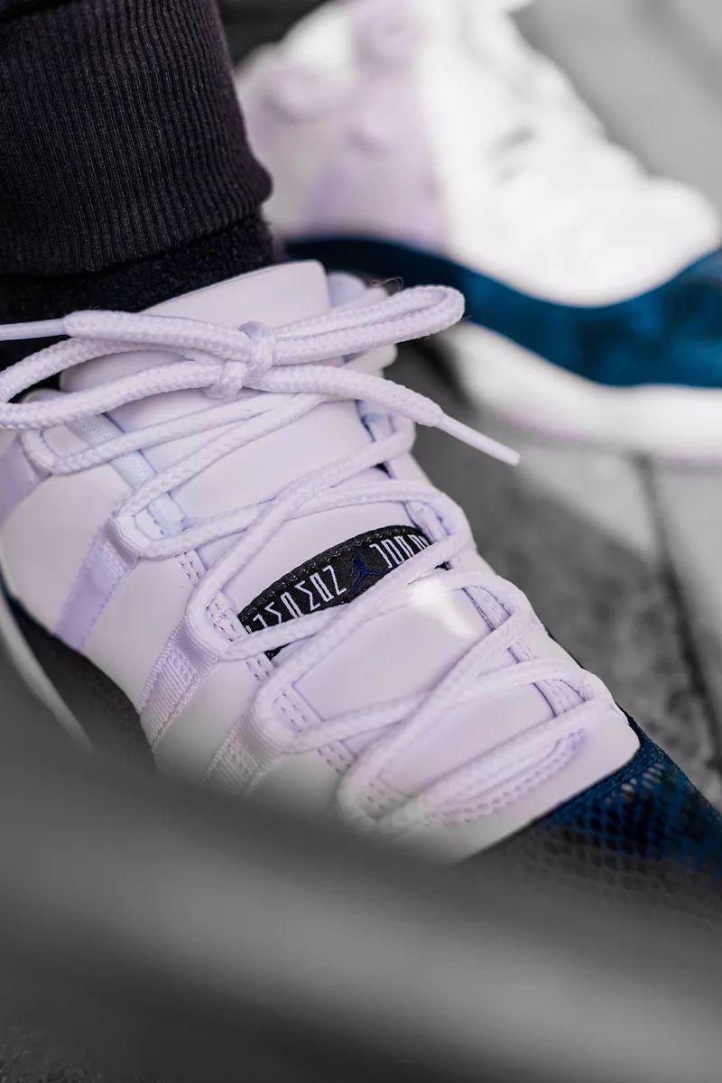 airjordan11low黑红测评,airjordan11lowwhitebred上脚图